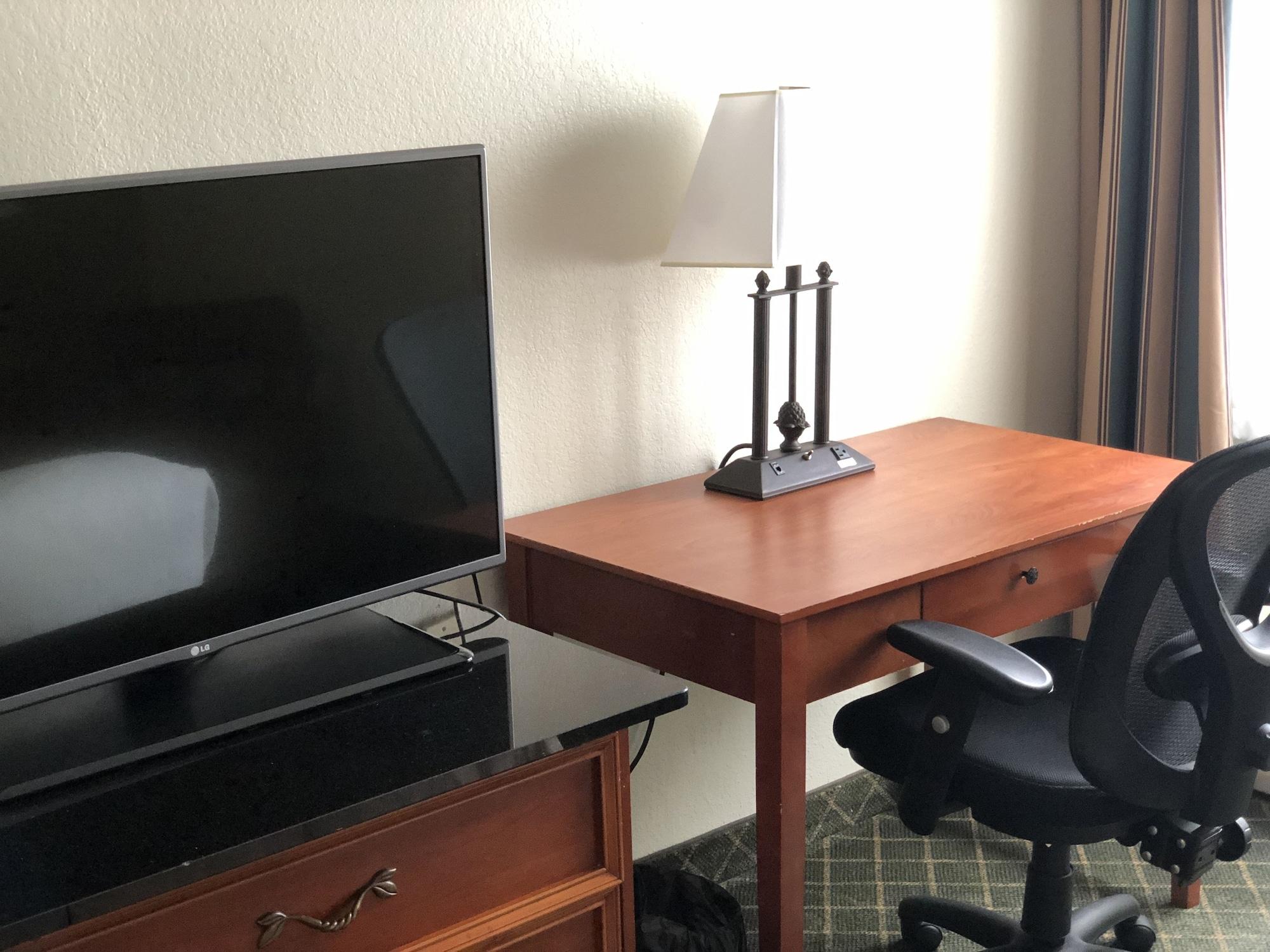 Best Western Plus Augusta Civic Center Inn Экстерьер фото