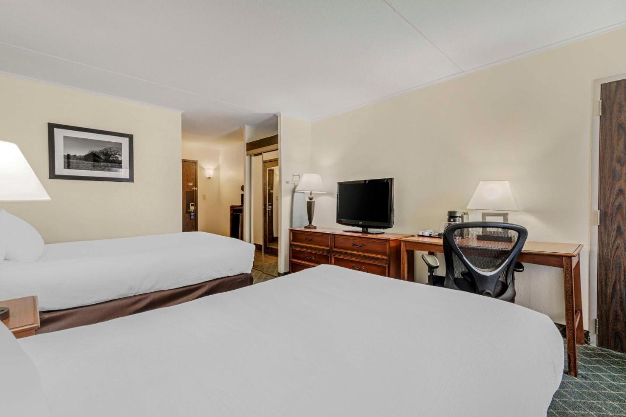 Best Western Plus Augusta Civic Center Inn Экстерьер фото